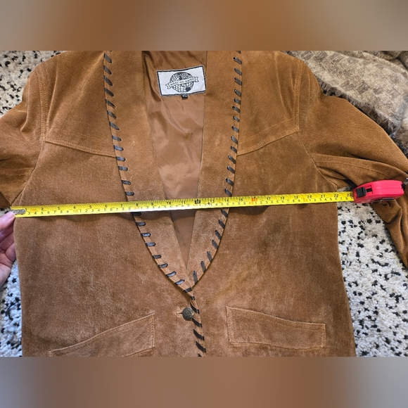 Wear On Earth brand. Leather jacket/ blazer. Size Med. 2 pockets. Metal button. - Picture 10 of 13